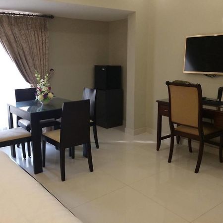 Orchards Cottage Hotel Karachi Ngoại thất bức ảnh