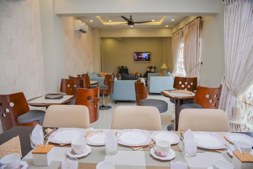 Orchards Cottage Hotel Karachi Ngoại thất bức ảnh