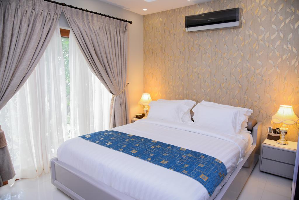 Orchards Cottage Hotel Karachi Ngoại thất bức ảnh