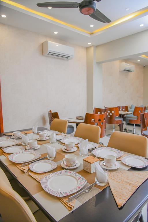 Orchards Cottage Hotel Karachi Ngoại thất bức ảnh