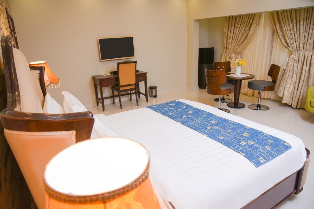 Orchards Cottage Hotel Karachi Ngoại thất bức ảnh