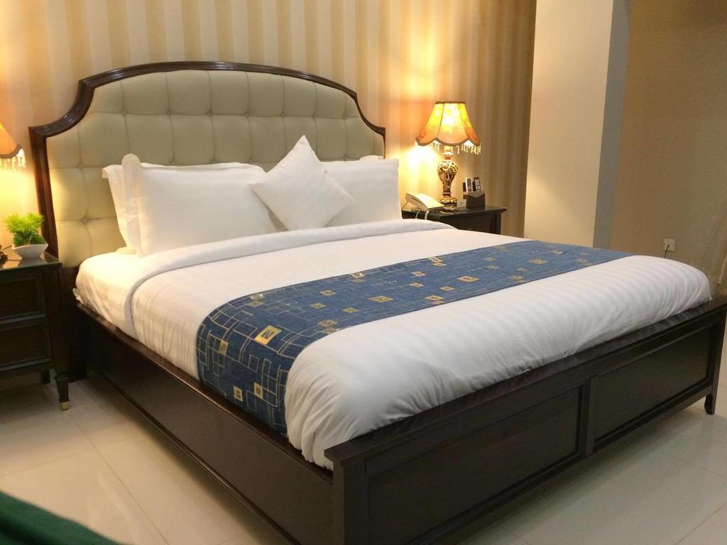 Orchards Cottage Hotel Karachi Ngoại thất bức ảnh